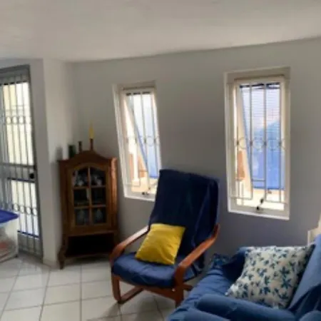 L14 - Bilocale In Con Piscina