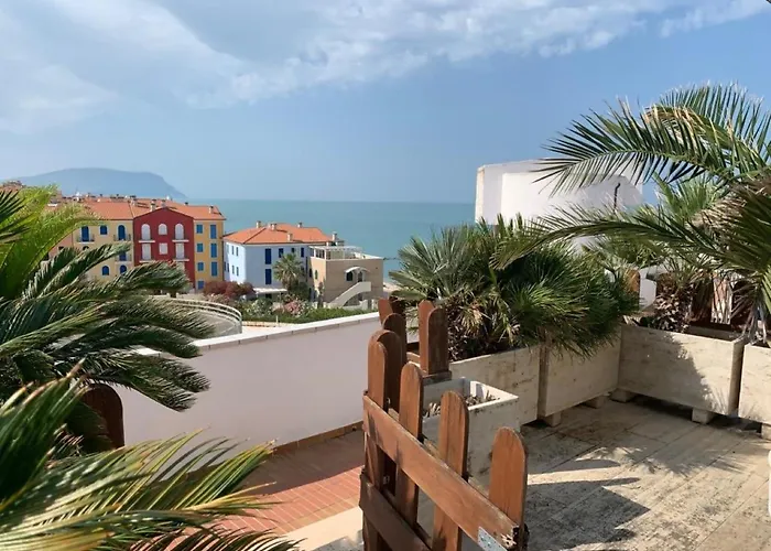 L14 - Bilocale In Con Piscina 公寓